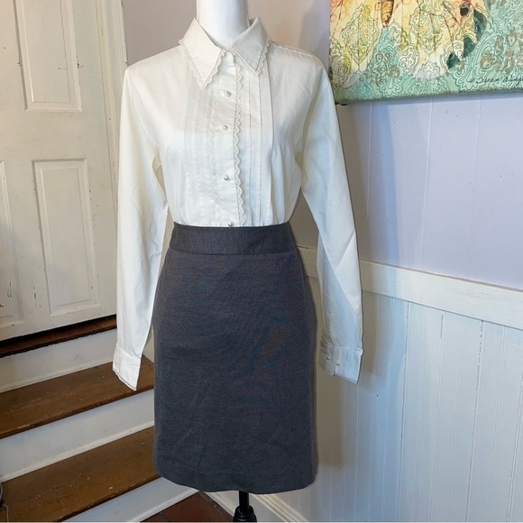 Loft Grey Skirt with back pleat size 8 pencil skirt - Picture 15 of 15
